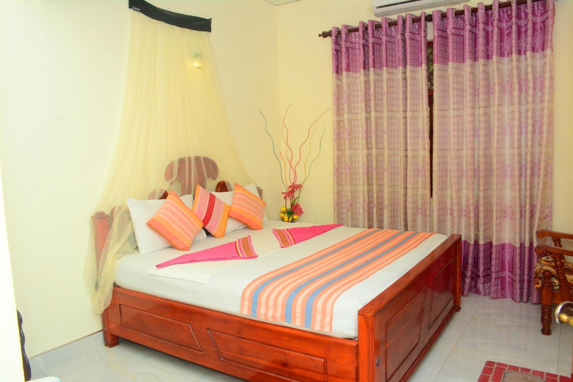 Tissa Rainbow Guest & Yala Hotel Tissamaharama Exterior photo